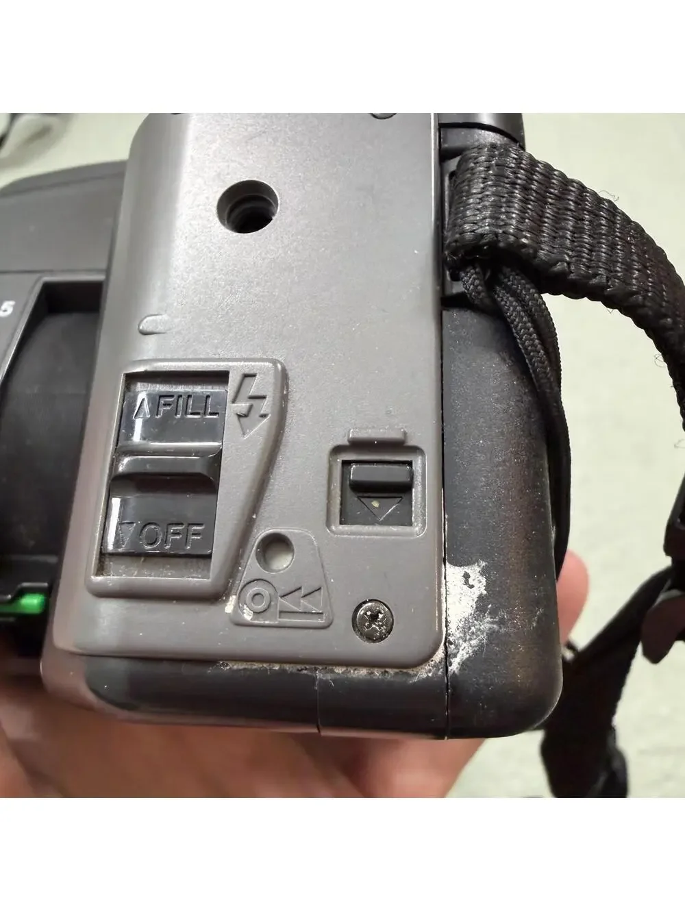Chinon Genesis 35mm Camera Zoom Macro Point Shoot Black w Case Vintage